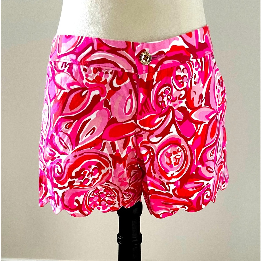 Lilly Pullitzer Mango Salsa buttercup scalloped hem shorts